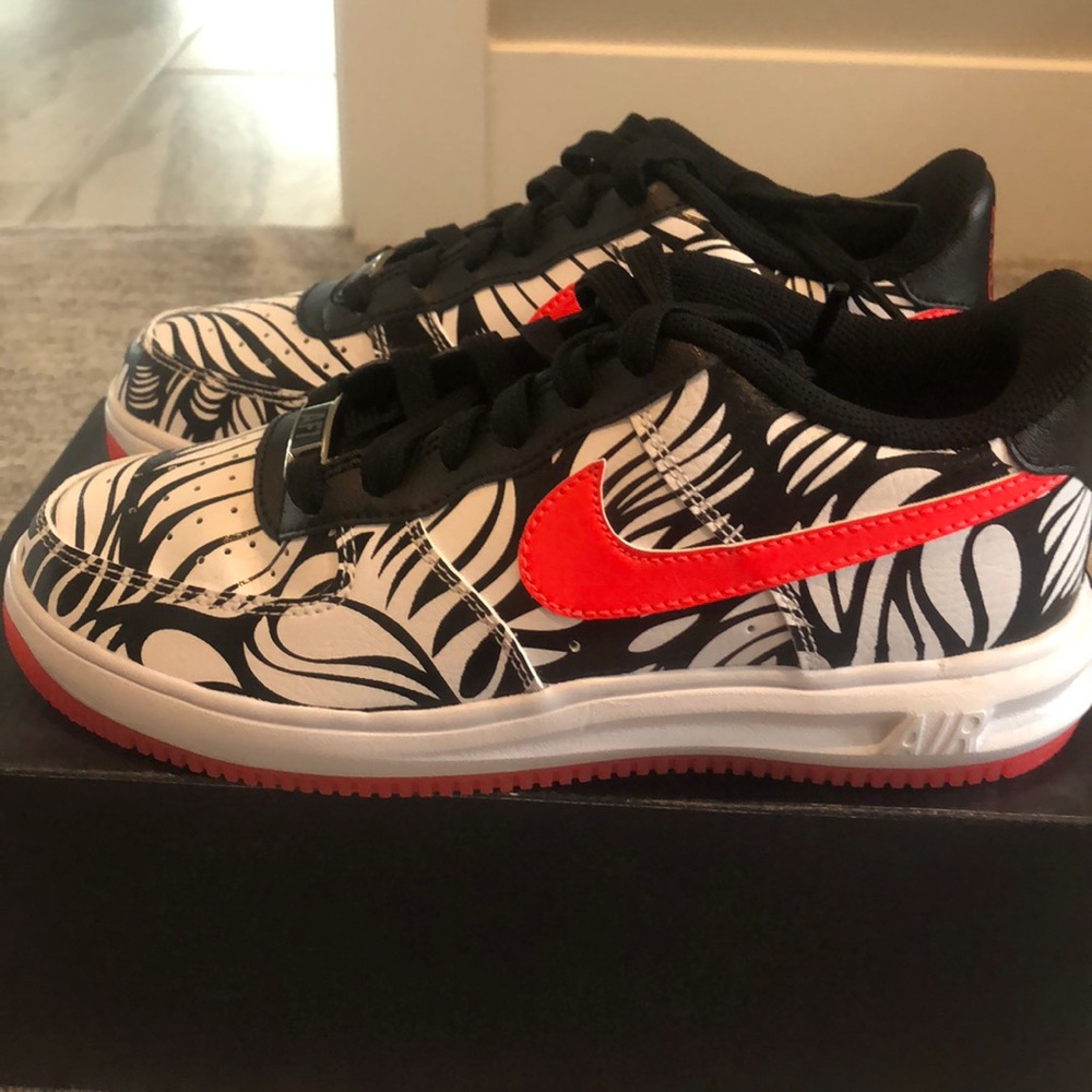 Nike Lunar Force 1 ‘16 FB youth sneakers
